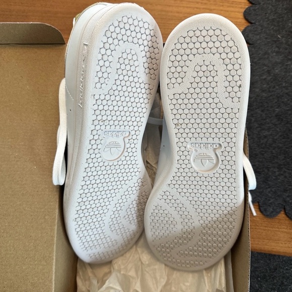 Adidas Stan Smith Sneakers – Women’s 10.5 – White/Gold Metallic – NWT - Picture 6 of 7